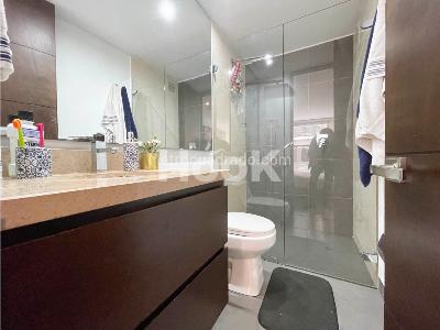 Apartamento de 2 alcobas en venta en San Patricio, Bogotá, 90 m² · foto 5 de 9