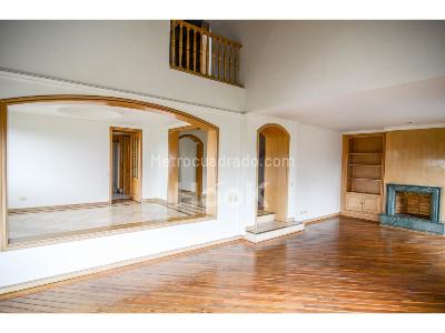 Apartamento de 4 alcobas en venta en Los Lagartos, Bogotá, 360 m² · foto 3 de 19