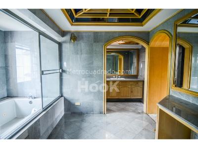 Apartamento de 4 alcobas en venta en Los Lagartos, Bogotá, 360 m² · foto 18 de 19
