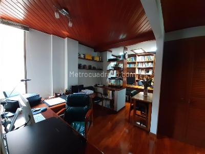 Apartamento de 3 alcobas en venta en Bella Suiza, Bogotá, 146 m² · foto 4 de 11