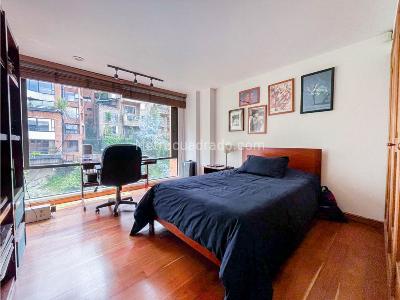 Apartamento de 3 alcobas en venta en Los Rosales, Bogotá, 230 m² · foto 5 de 20