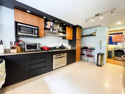 Apartamento de 3 alcobas en venta en Los Rosales, Bogotá, 230 m² · foto 6 de 20