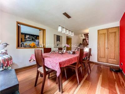 Apartamento de 3 alcobas en venta en Los Rosales, Bogotá, 230 m² · foto 7 de 20