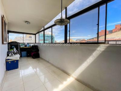 Apartamento de 3 alcobas en venta en Santa Paula, Bogotá, 235 m² · foto 6 de 19