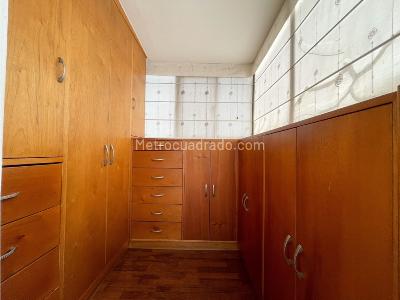 Apartamento de 3 alcobas en venta en Santa Paula, Bogotá, 235 m² · foto 12 de 19