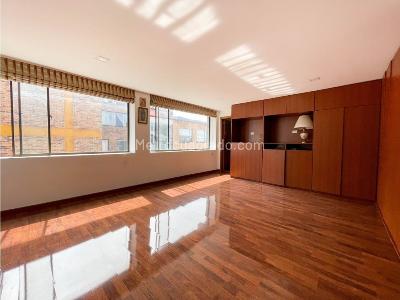 Apartamento de 3 alcobas en venta en Santa Paula, Bogotá, 235 m² · foto 16 de 19