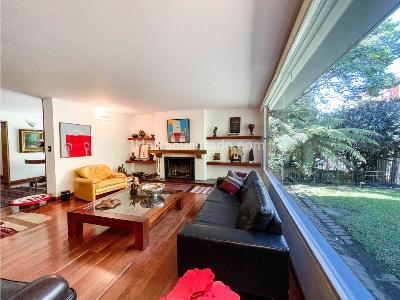 Casa de 5 alcobas en venta en El Refugio, Bogotá, 666 m² · foto 2 de 20
