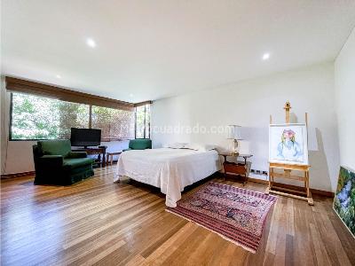 Casa de 5 alcobas en venta en El Refugio, Bogotá, 666 m² · foto 19 de 20