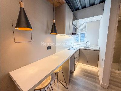 Apartaestudio en venta en Chico, Bogotá, 27 m² · foto 2 de 10