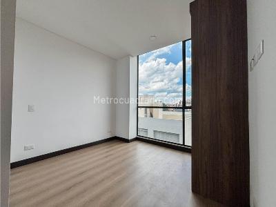 Apartaestudio en venta en Country Club, Bogotá, 20 m² · foto 2 de 10