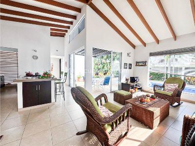 Casa de 3 alcobas en venta en El Peñon, Girardot, 140 m² · foto 9 de 20