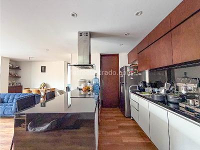 Apartamento de 2 alcobas en venta en Calleja Alta, Bogotá, 93 m² · foto 4 de 18