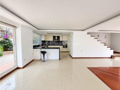 Casa de 3 alcobas en arriendo en Variante Chia Cota, Chía, 239 m² · foto 3 de 14