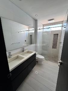 Casa de 5 alcobas en venta en Altos De La Carolina, Ibagué, 287 m² · foto 13 de 20