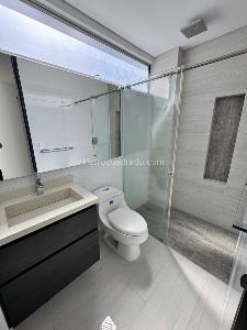 Casa de 5 alcobas en venta en Altos De La Carolina, Ibagué, 287 m² · foto 8 de 20