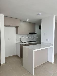 Apartamento de 3 alcobas en venta en Conjunto Girona, Ibagué, 61 m² · foto 3 de 16