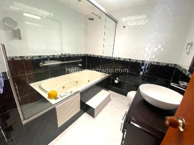 Casa de 4 alcobas en venta en Las Villas, Bogotá, 305 m² · foto 14 de 20