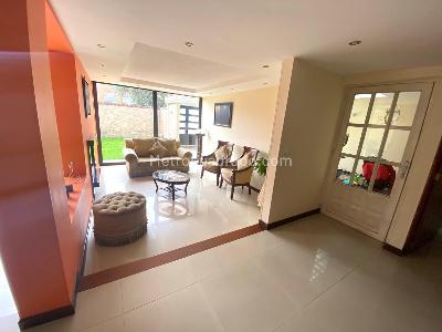 Casa de 4 alcobas en venta en Las Villas, Bogotá, 305 m² · foto 3 de 20