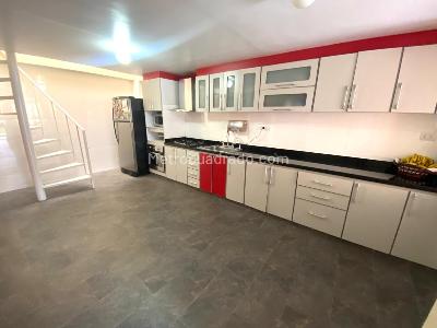 Casa de 4 alcobas en venta en Las Villas, Bogotá, 305 m² · foto 8 de 20