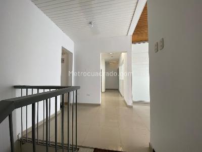 Casa de 3 alcobas en venta en Puente Largo, Bogotá, 427 m² · foto 12 de 20