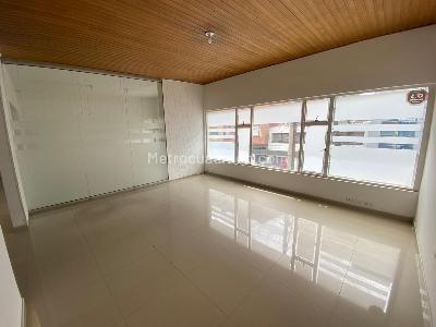 Casa de 3 alcobas en venta en Puente Largo, Bogotá, 427 m² · foto 5 de 20