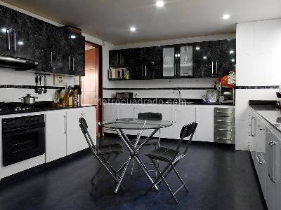 Apartamento en venta en Chico Navarra, Bogotá · foto 3 de 18