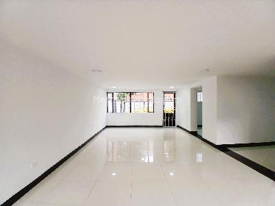 Casa de 4 alcobas en venta en Santa Ana Occidental, Bogotá, 350 m² · foto 12 de 12