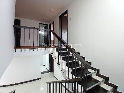 Casa de 4 alcobas en venta en Santa Ana Occidental, Bogotá, 350 m² · foto 9 de 12