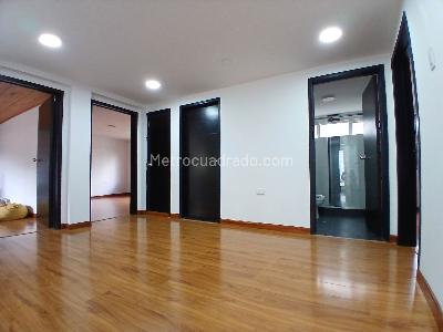 Casa de 4 alcobas en venta en Santa Ana Occidental, Bogotá, 350 m² · foto 10 de 12