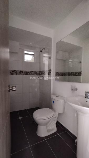 Apartamento en Arriendo, Valle Del Lili, Cali - Widok 4
