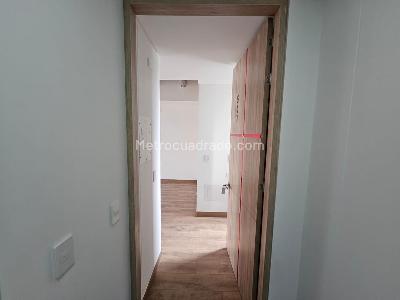 Apartaestudio en venta en La Castellana, Bogotá, 26 m² · foto 2 de 17