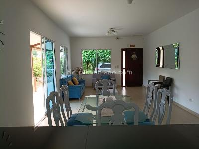 Casa de 3 alcobas en venta en Cd Parcelacion Caracol, Villavicencio, 302 m² · foto 5 de 14