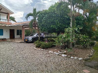 Casa de 3 alcobas en venta en Cd Parcelacion Caracol, Villavicencio, 302 m² · foto 6 de 14