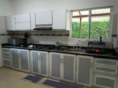 Casa de 3 alcobas en venta en Cd Parcelacion Caracol, Villavicencio, 302 m² · foto 9 de 14
