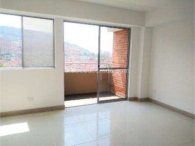 Apartamento de 3 alcobas en venta en Niquia, Bello, 73 m² · foto 2 de 18