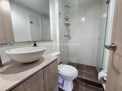 Apartamento de 3 alcobas en venta en Niquia, Bello, 73 m² · foto 7 de 18