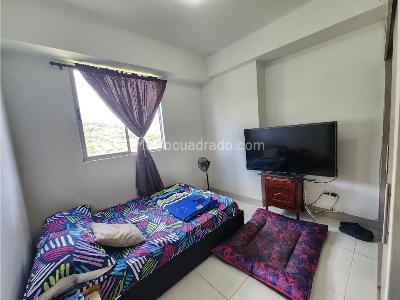 Apartamento de 3 alcobas en venta en Niquia, Bello, 73 m² · foto 8 de 18