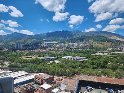 Apartamento de 3 alcobas en venta en Niquia, Bello, 70 m² · foto 3 de 20