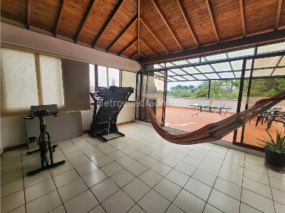 Apartamento de 3 alcobas en venta en El Poblado, Medellín, 278 m² · foto 11 de 20
