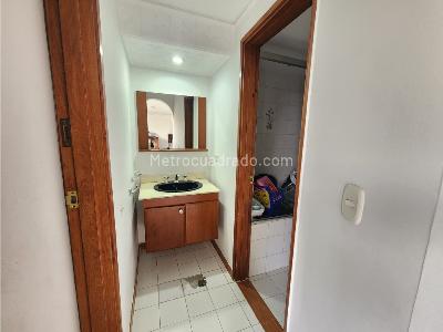 Apartamento de 3 alcobas en venta en El Poblado, Medellín, 278 m² · foto 15 de 20