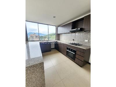 Apartamento en venta en Altos Del Poblado, Medellín · foto 8 de 20