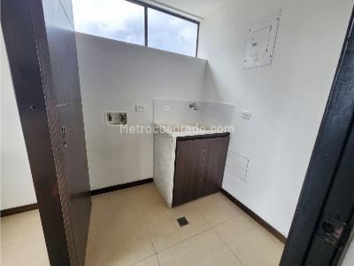 Apartamento en venta en Altos Del Poblado, Medellín · foto 10 de 20