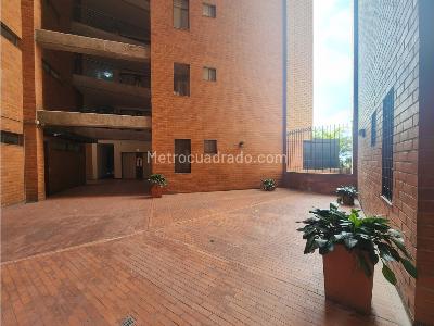 Apartamento en venta en Castropol, Medellín · foto 15 de 19