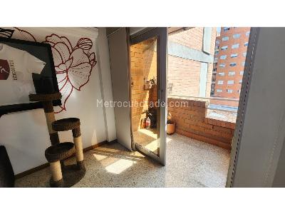 Apartamento en venta en Conquistadores, Medellín · foto 3 de 16