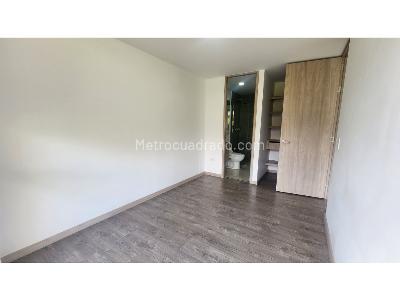 Apartamento de 2 alcobas en venta en Aves Maria, Sabaneta, 61 m² · foto 12 de 18