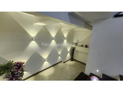 Casa de 4 alcobas en venta en Aves Maria, Sabaneta, 436 m² · foto 11 de 20