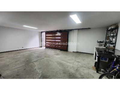 Casa de 4 alcobas en venta en Aves Maria, Sabaneta, 436 m² · foto 17 de 20