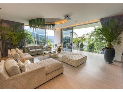 Casa de 4 alcobas en venta en Las Palmas, Medellín, 1750 m² · foto 7 de 19