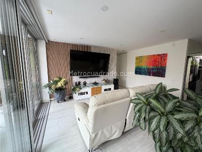 Apartamento en venta en Castropol, Medellín · foto 3 de 17