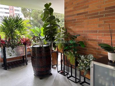 Apartamento en venta en Castropol, Medellín · foto 10 de 17